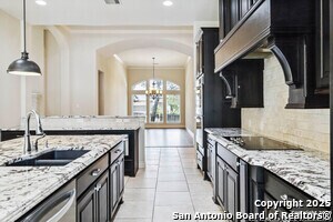 Building Photo - 944 Wilderness Oaks
