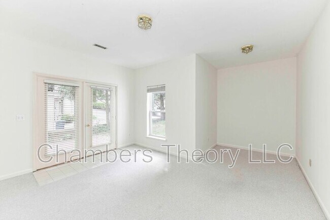 Building Photo - 3105 White Daisy Pl