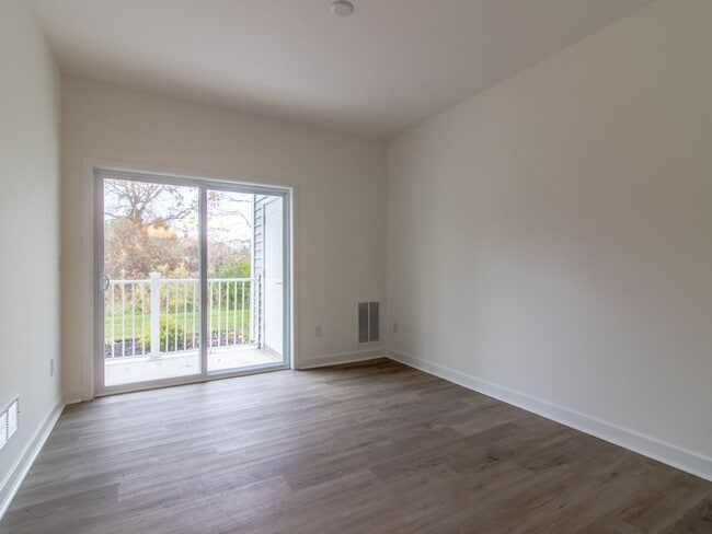 Building Photo - Gorgeous first floor - 2 bed 2 bath YEAR ROUND condo - Residence at Rehoboth Bay