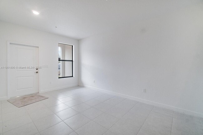 Building Photo - 207 SW 159th Ter