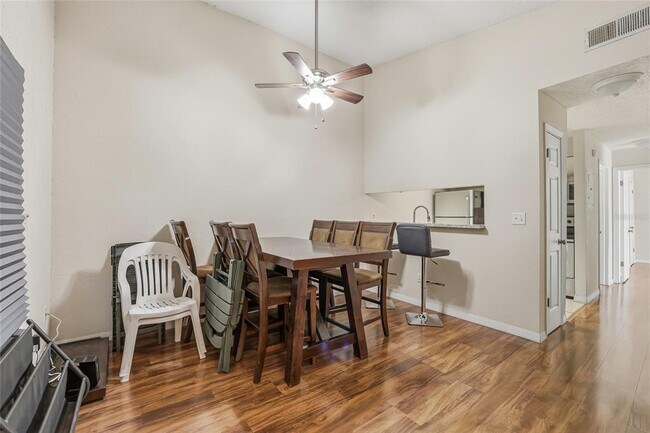 Building Photo - 4004 Nestle Oaks Pl