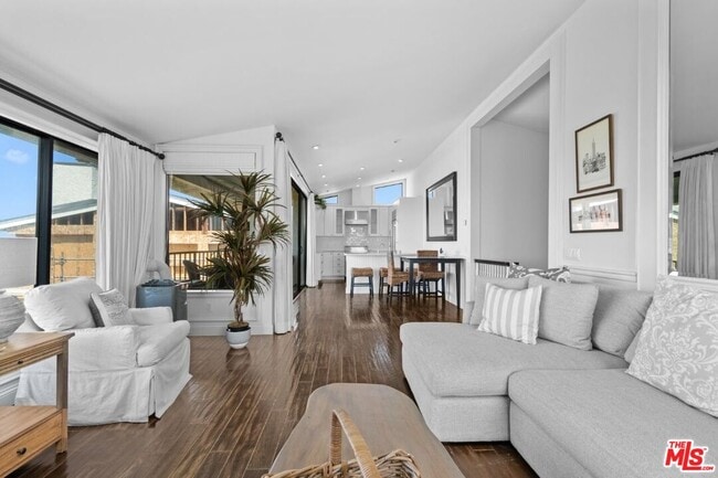 Building Photo - 29700 Zuma Bay Way