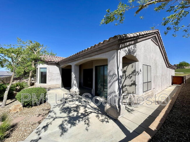 Building Photo - 2928 Esmerelda Dr