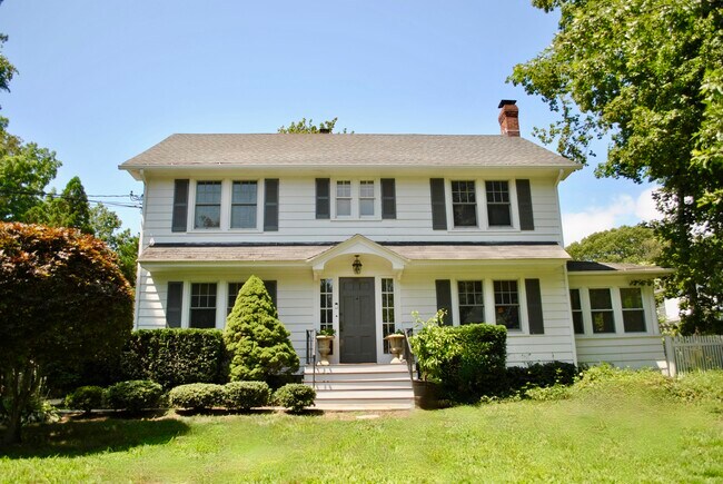 Building Photo - 408 Riverside Ave