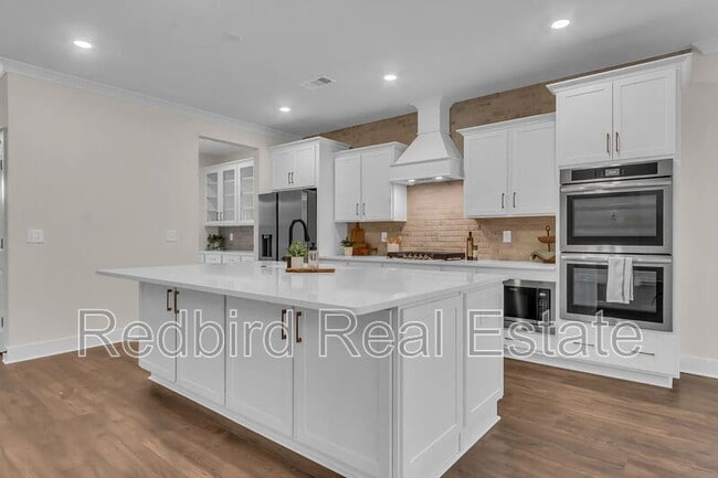 Building Photo - 911 Heatherfield Ln