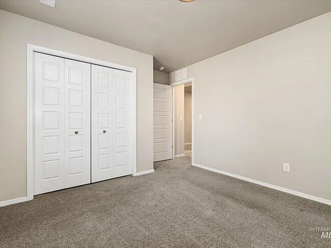Building Photo - 11887 W Box Canyon St