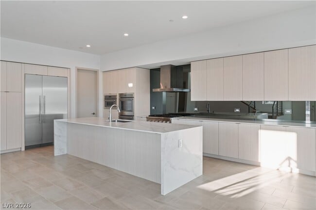 Building Photo - 66 Lakefront Dr