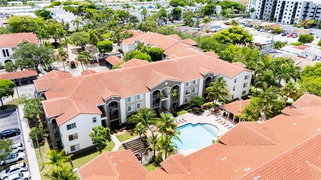 Building Photo - 6831 SW 44th St