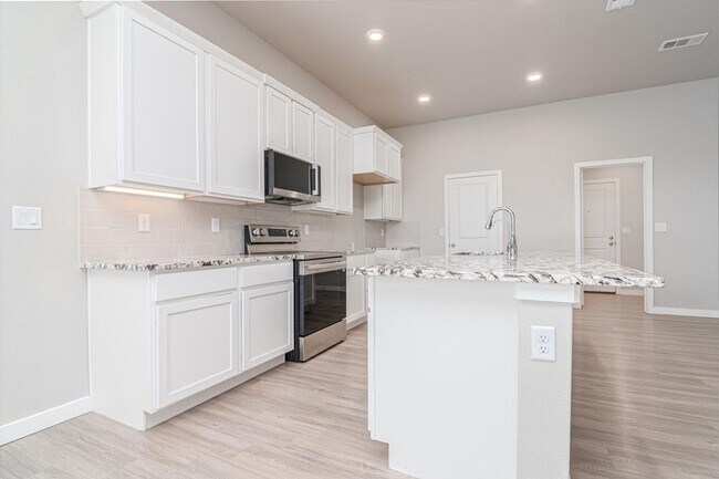 Building Photo - 6735 Draw Ct