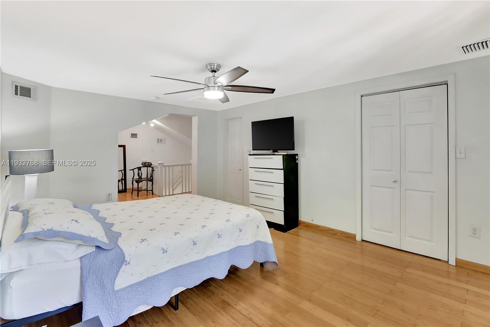 Building Photo - 3375 SW 29th Ter