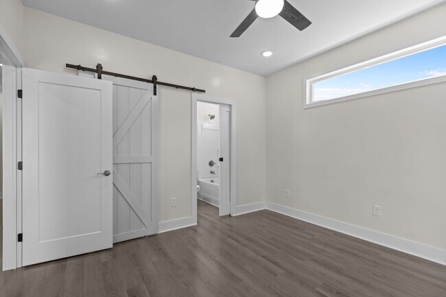 Building Photo - 516 New Bern Ave