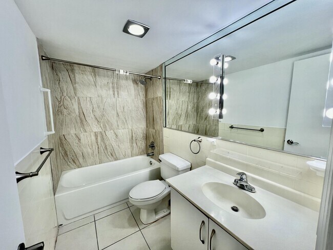 Building Photo - 1000 NW 13th St