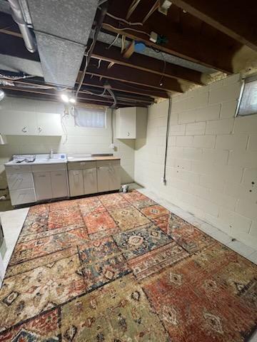 Building Photo - 8712 Van Buren St NE