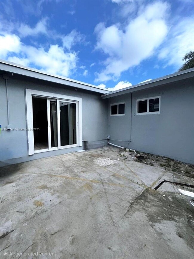 Building Photo - 1725 NW 9th Ave