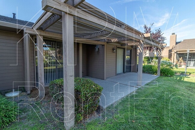 Building Photo - 4963 Gadwall Cir
