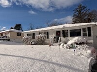 Building Photo - 904 Crawford Ave