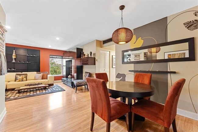 Building Photo - 2451 SW 82nd Ave