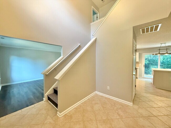 Building Photo - Spacious 4BD, 2.5BA Wake Forest Home with a Fenced Yard Centrally Located Near Shopping, Dining, ...
