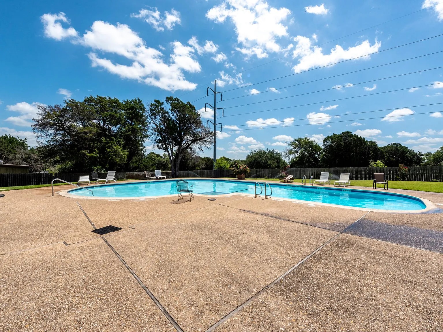 Building Photo - 3708 Windmill Hill St