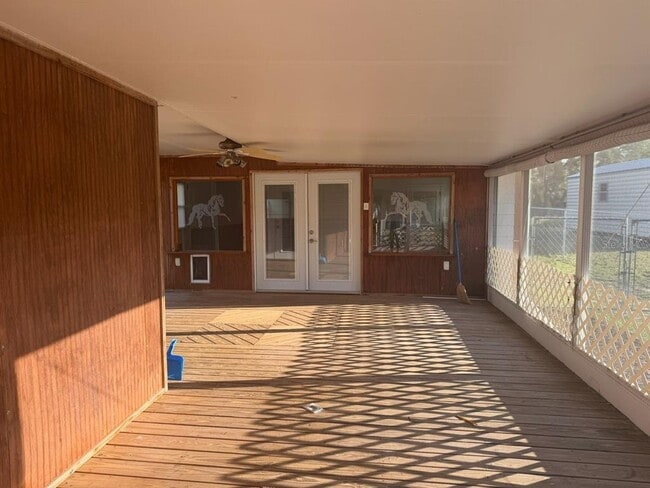 Building Photo - 11595 SE 129th Pl