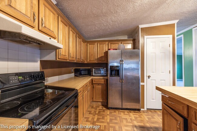 Building Photo - 40915 Deer Haven Dr