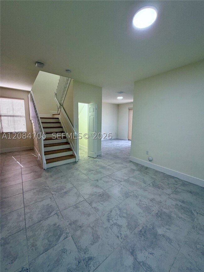 Building Photo - 6561 N Anise Ct