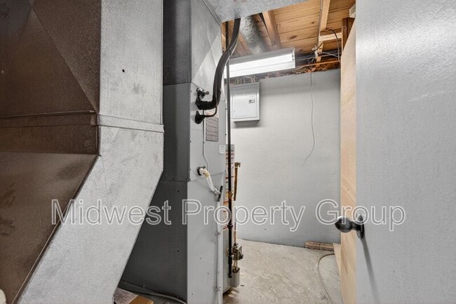 Building Photo - 2365 Dove Dr