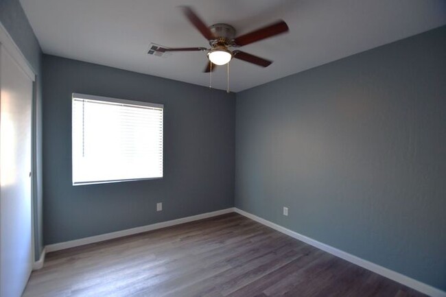 Building Photo - 2822 E Bagdad Rd