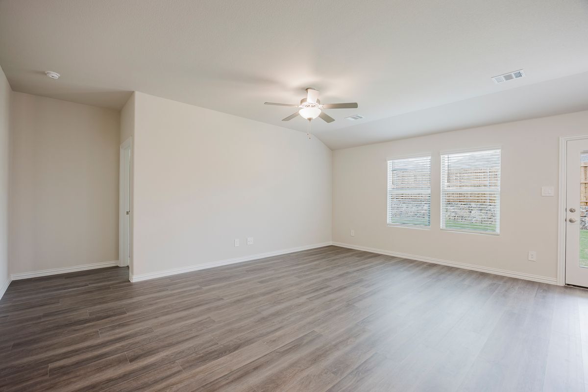 Building Photo - 2121 Gustavus Dr