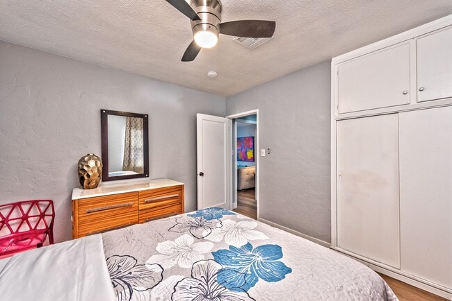 Building Photo - Beautiful 1-Bedroom Available