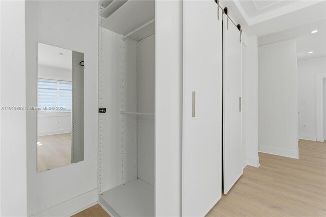 Building Photo - 1244 SW 13th Ave