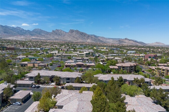 Building Photo - 1000 Duckhorn Ct