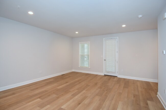 Building Photo - 130 Gress Rd