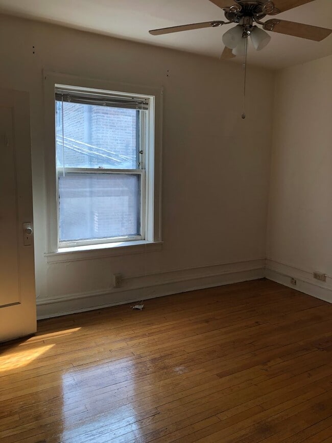 Building Photo - Spacious Lincoln Square