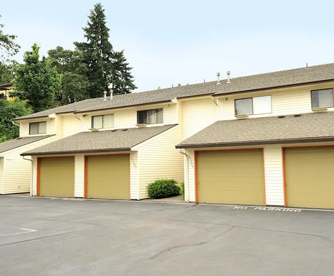Building Photo - Los Verdes Townhomes