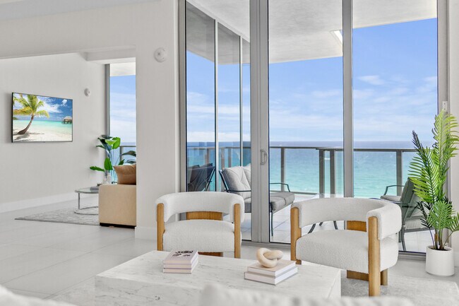 Building Photo - 3100 N Ocean Dr