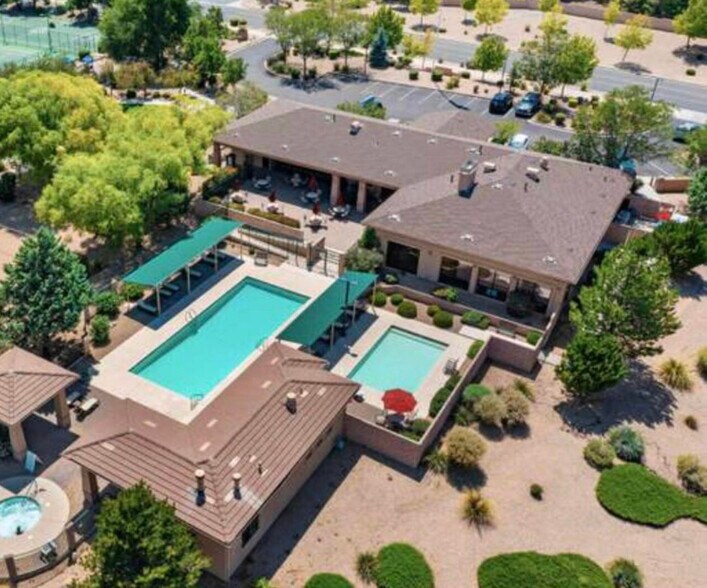 HOA Pool - 5649 N Teaberry Ln