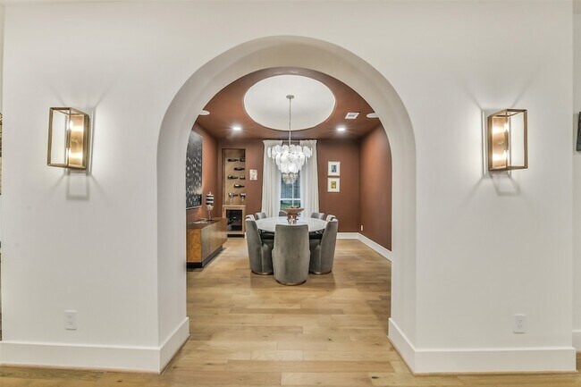 Building Photo - 9411 Millbury Dr