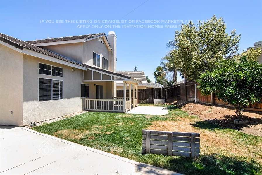 Building Photo - 27025 Hemingway Ct