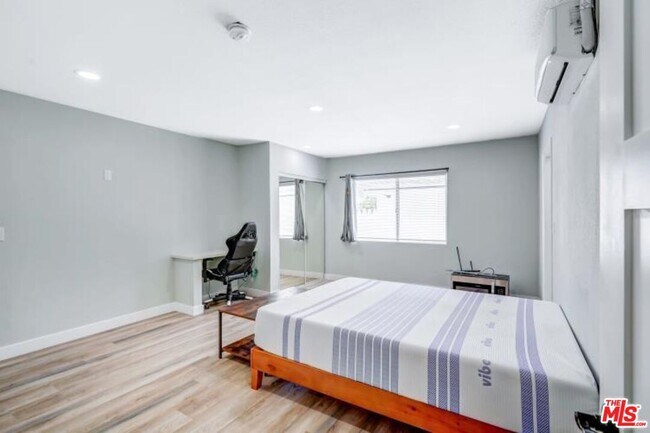 Building Photo - 19924 Welby Way