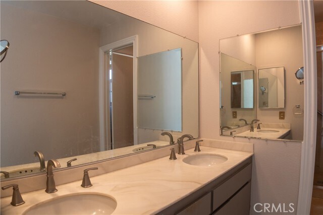 Building Photo - 5451 E Willowick Cir