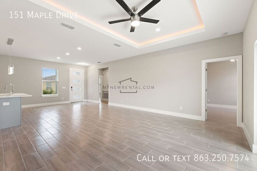 Building Photo - 151 Maple Dr