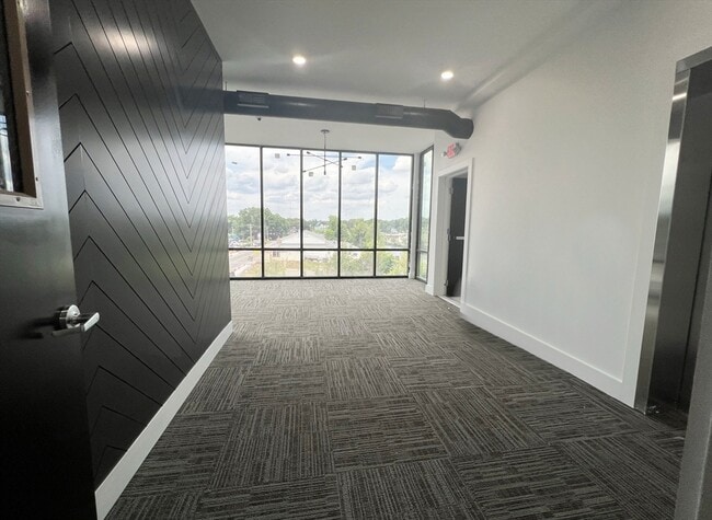 Building Photo - 80 Bridge St