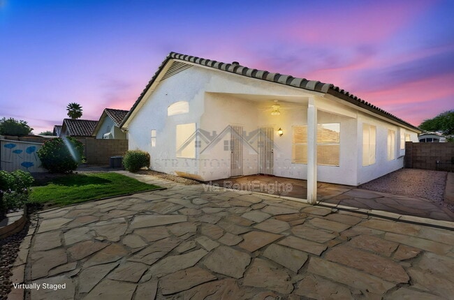 Building Photo - 9841 W Tonopah Dr