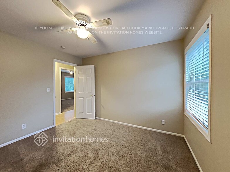 Building Photo - 330 Bayberry Ct