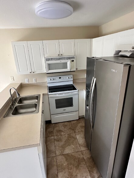Building Photo - 312 Cervantes Dr