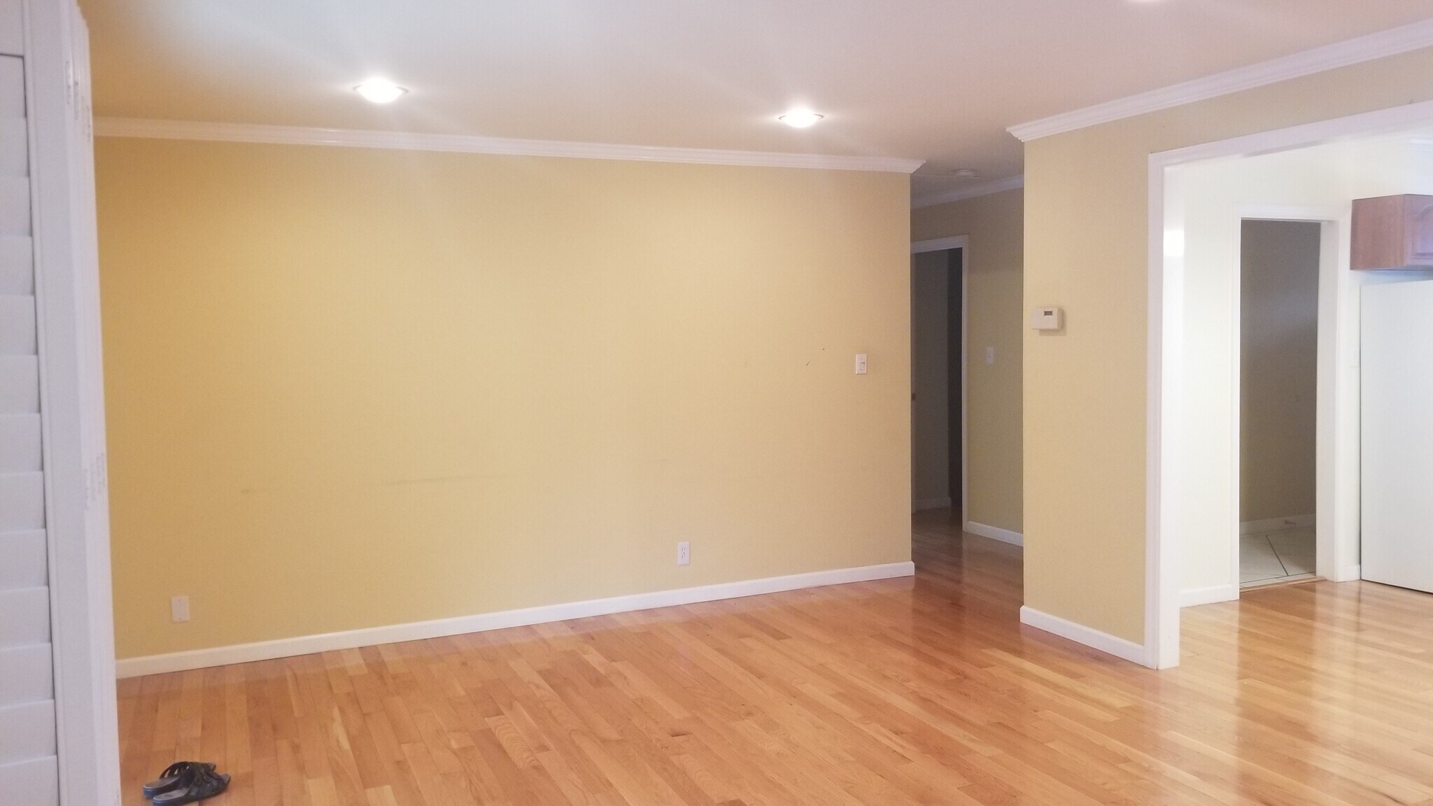 Building Photo - 2221 Homewood Dr