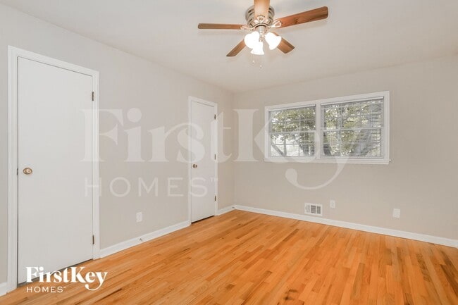 Building Photo - 1860 Gherry Dr