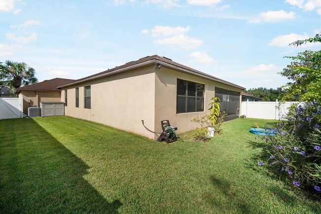 Building Photo - 8522 White Poplar Dr