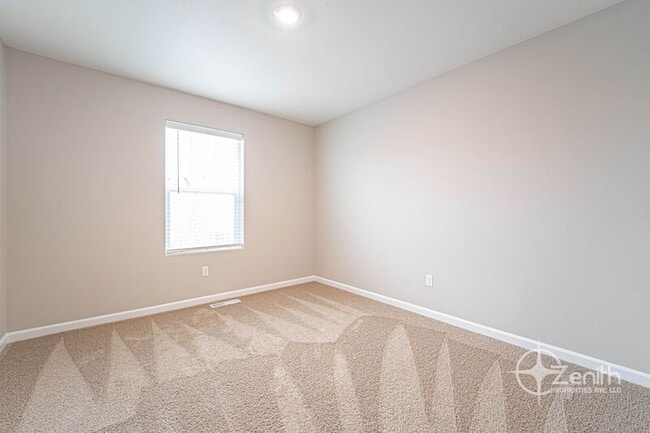 Building Photo - 15312 NE 72nd Way